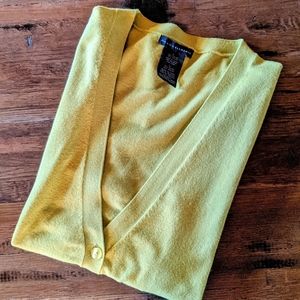 All Seasons CARDIGAN! Soft, beautiful green. Lg